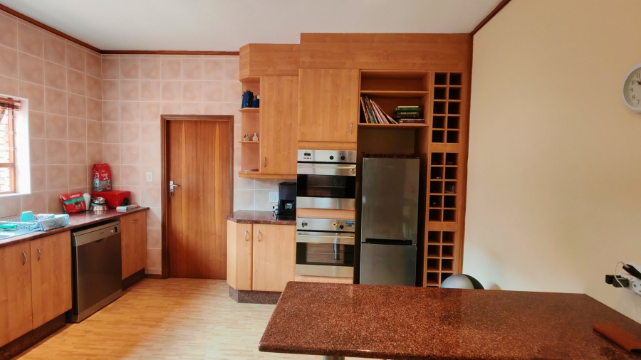 2 Bedroom Property for Sale in Reebok Western Cape